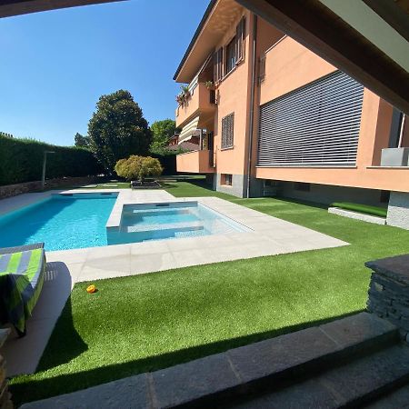 B&B Arcobaleno Longone al Segrino Luaran gambar
