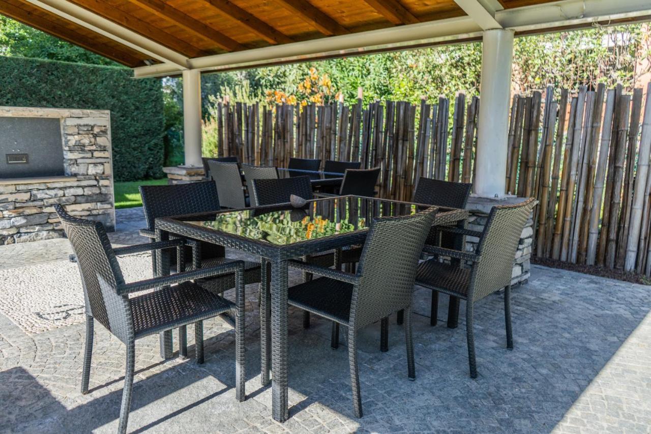 B&B Arcobaleno Longone al Segrino Luaran gambar